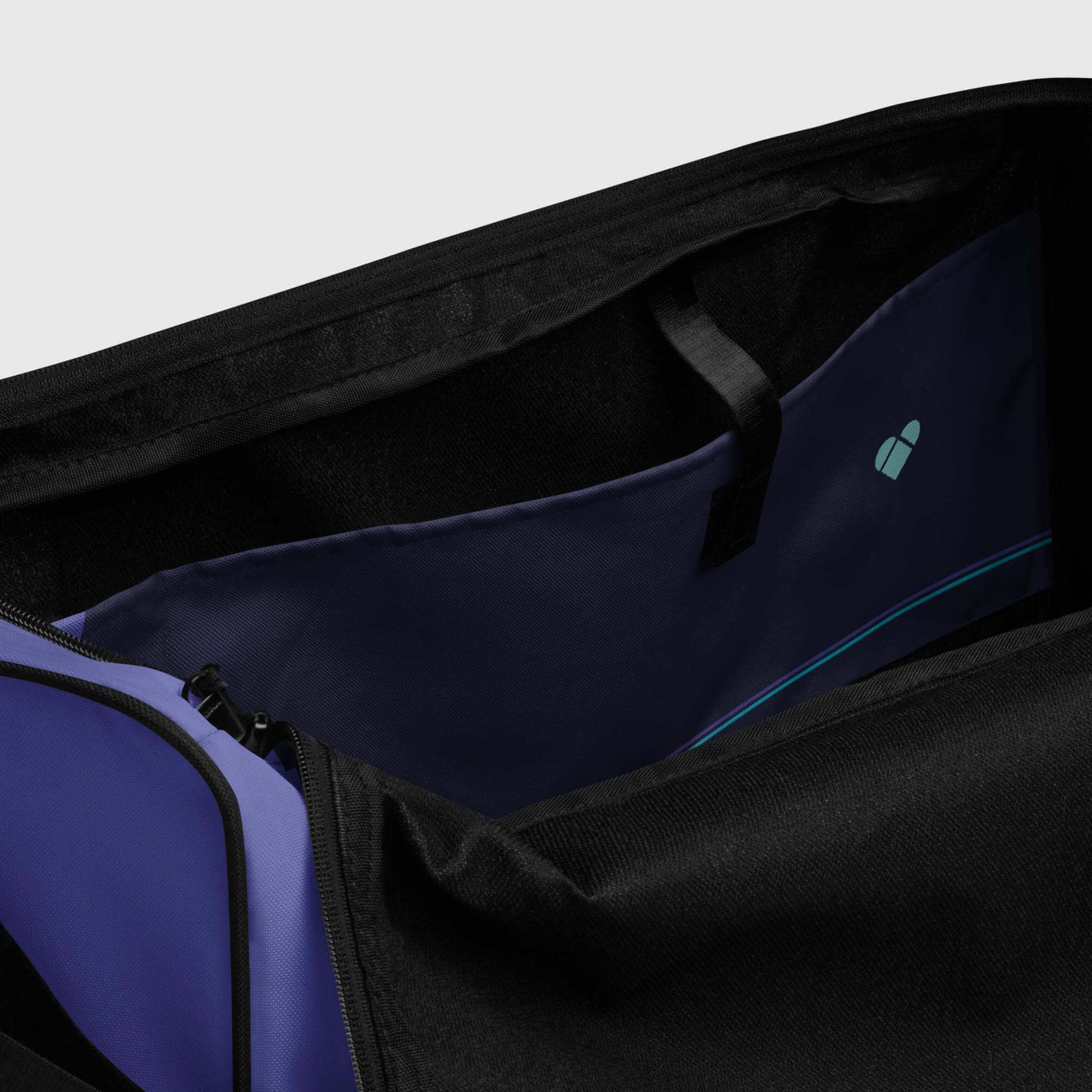 inside details - Mint & Periwinkle Gym and Sports Bag