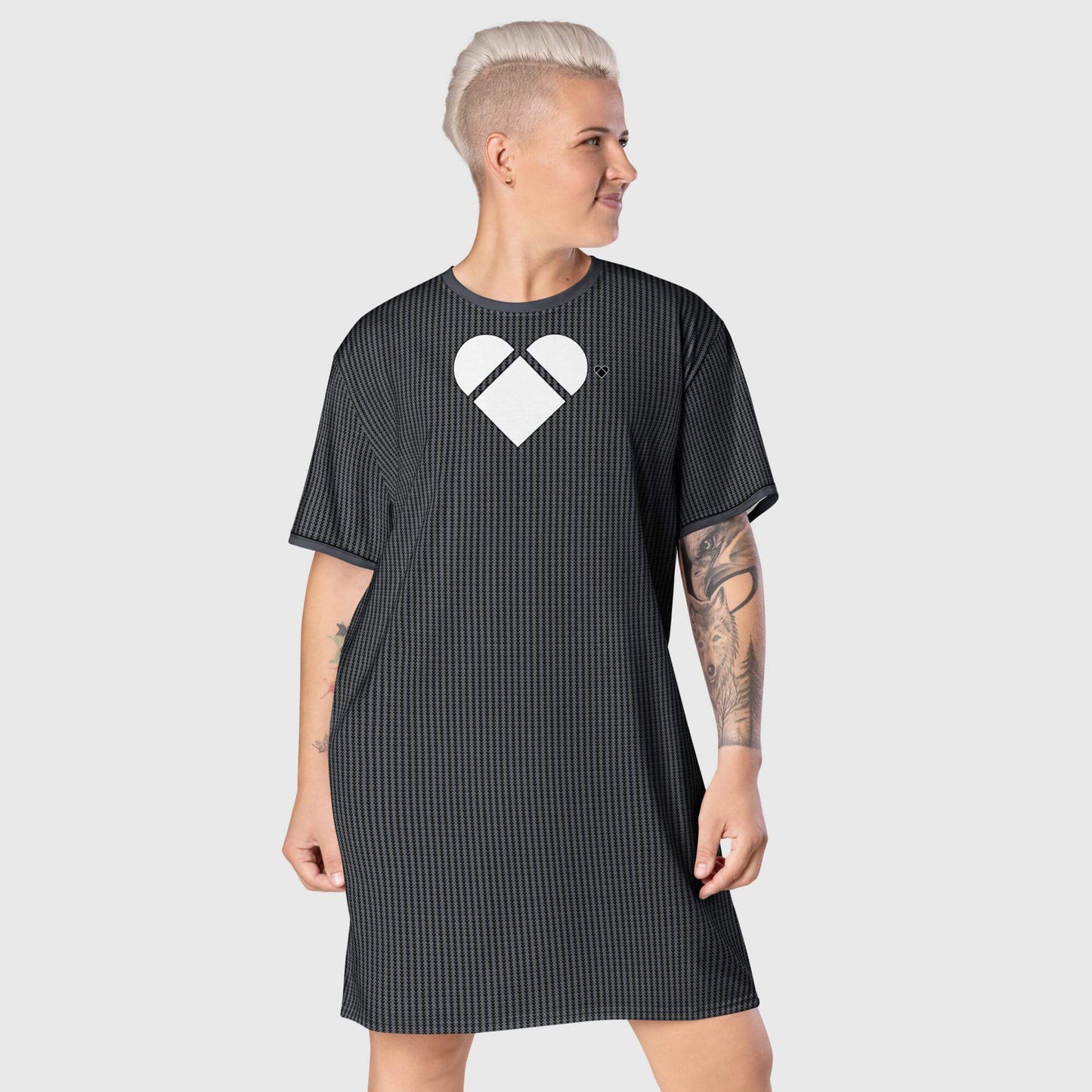Black Lovogram Shirt Dress on a confident woman | CRiZ AMOR